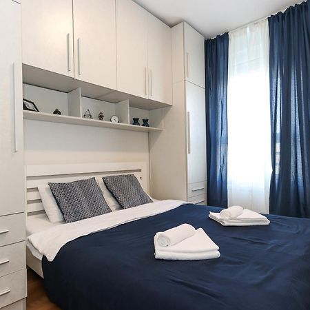 New Belgrade Apartments, Parking 5 Eur Per Day エクステリア 写真