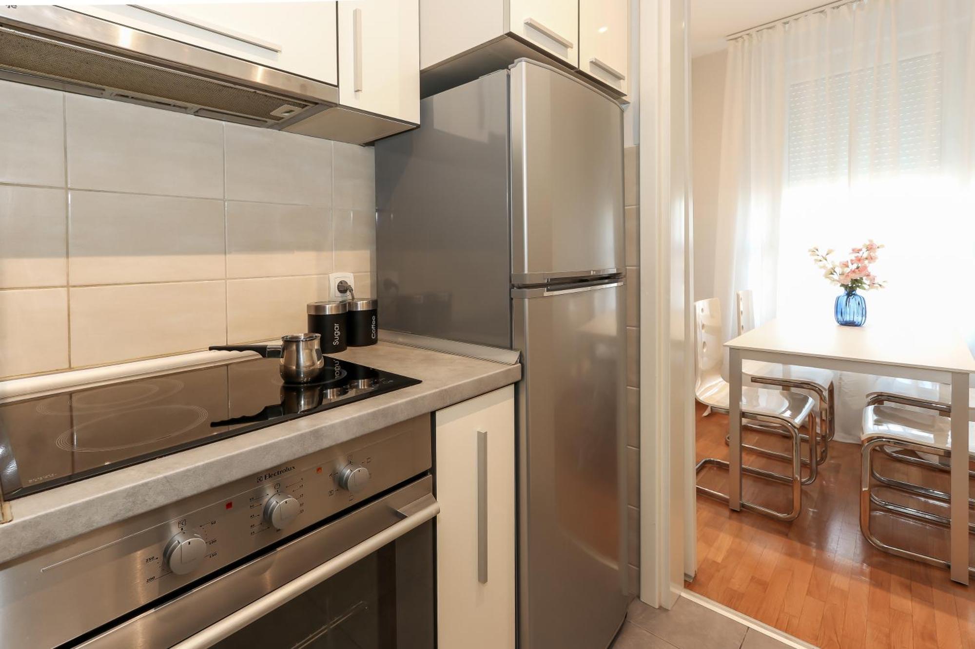 New Belgrade Apartments, Parking 5 Eur Per Day エクステリア 写真