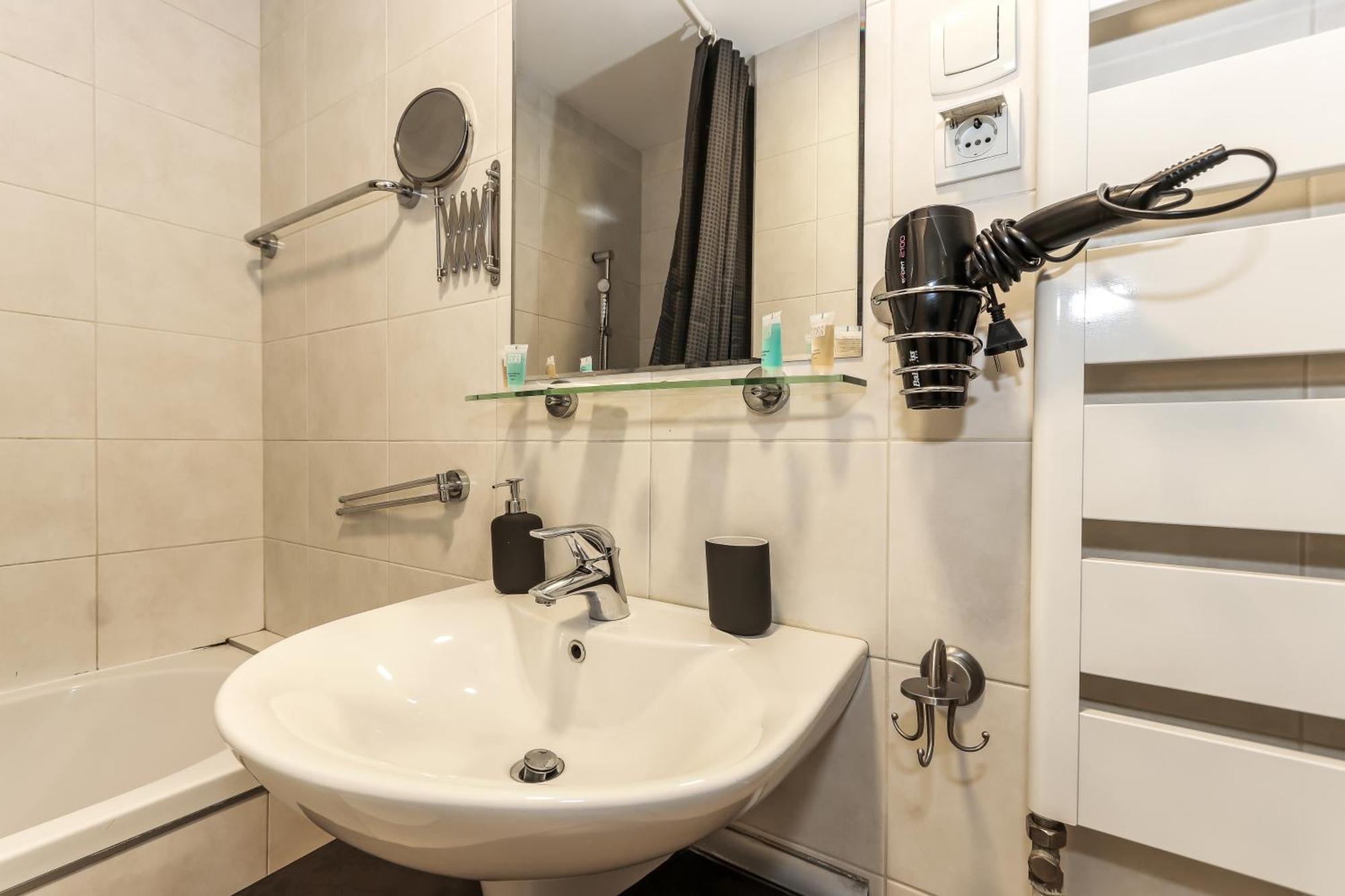 New Belgrade Apartments, Parking 5 Eur Per Day エクステリア 写真