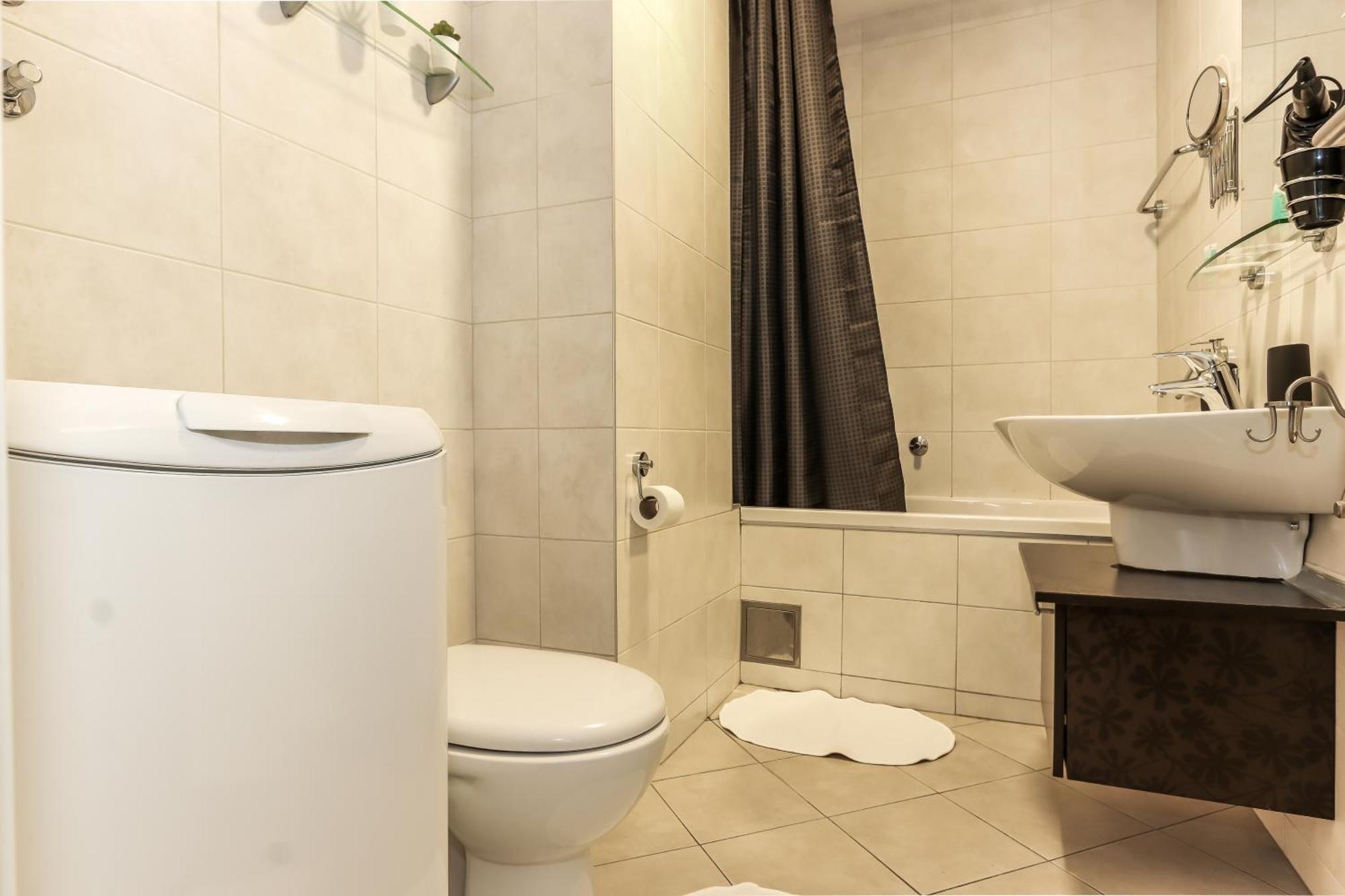 New Belgrade Apartments, Parking 5 Eur Per Day エクステリア 写真