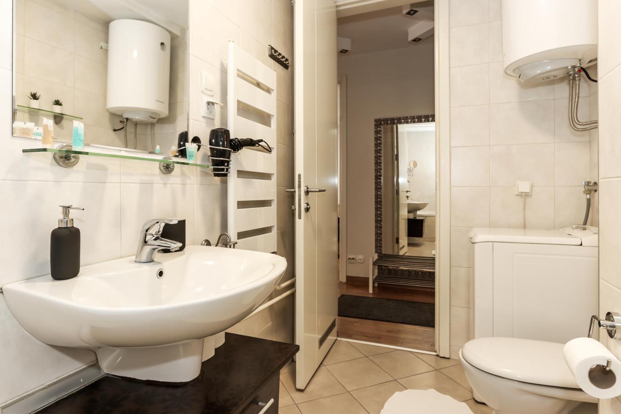 New Belgrade Apartments, Parking 5 Eur Per Day エクステリア 写真