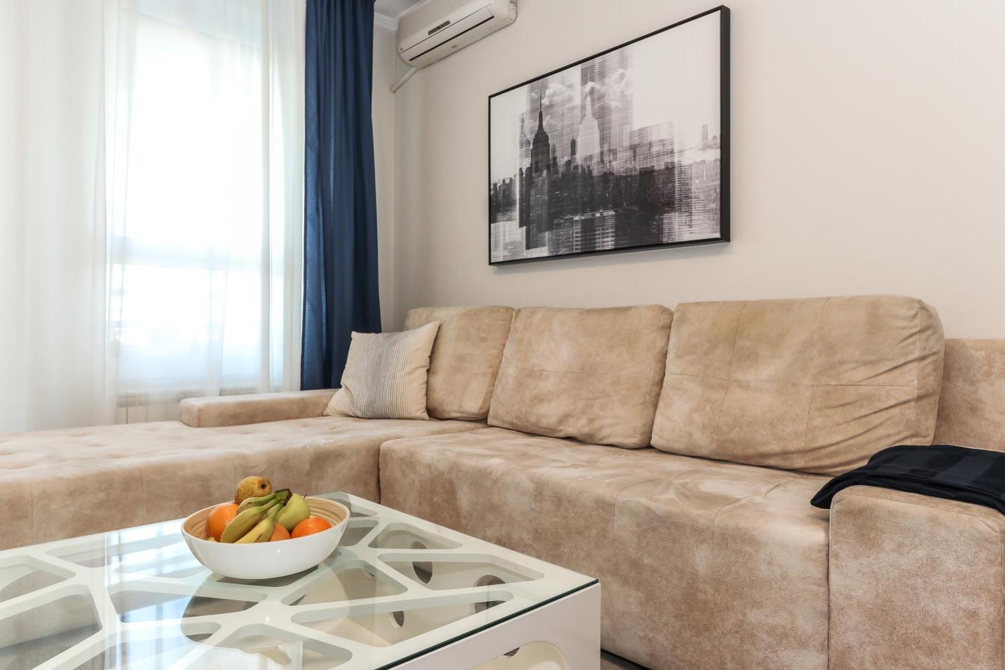 New Belgrade Apartments, Parking 5 Eur Per Day 部屋 写真