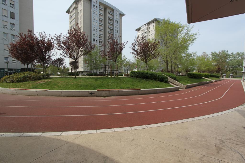 New Belgrade Apartments, Parking 5 Eur Per Day エクステリア 写真