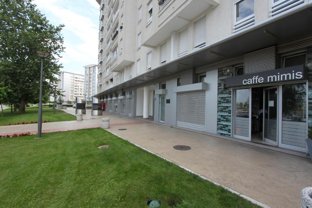 New Belgrade Apartments, Parking 5 Eur Per Day 部屋 写真