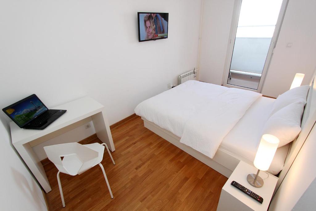 New Belgrade Apartments, Parking 5 Eur Per Day 部屋 写真